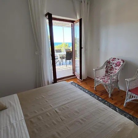 Arijeta Korcula アパート Smokvica